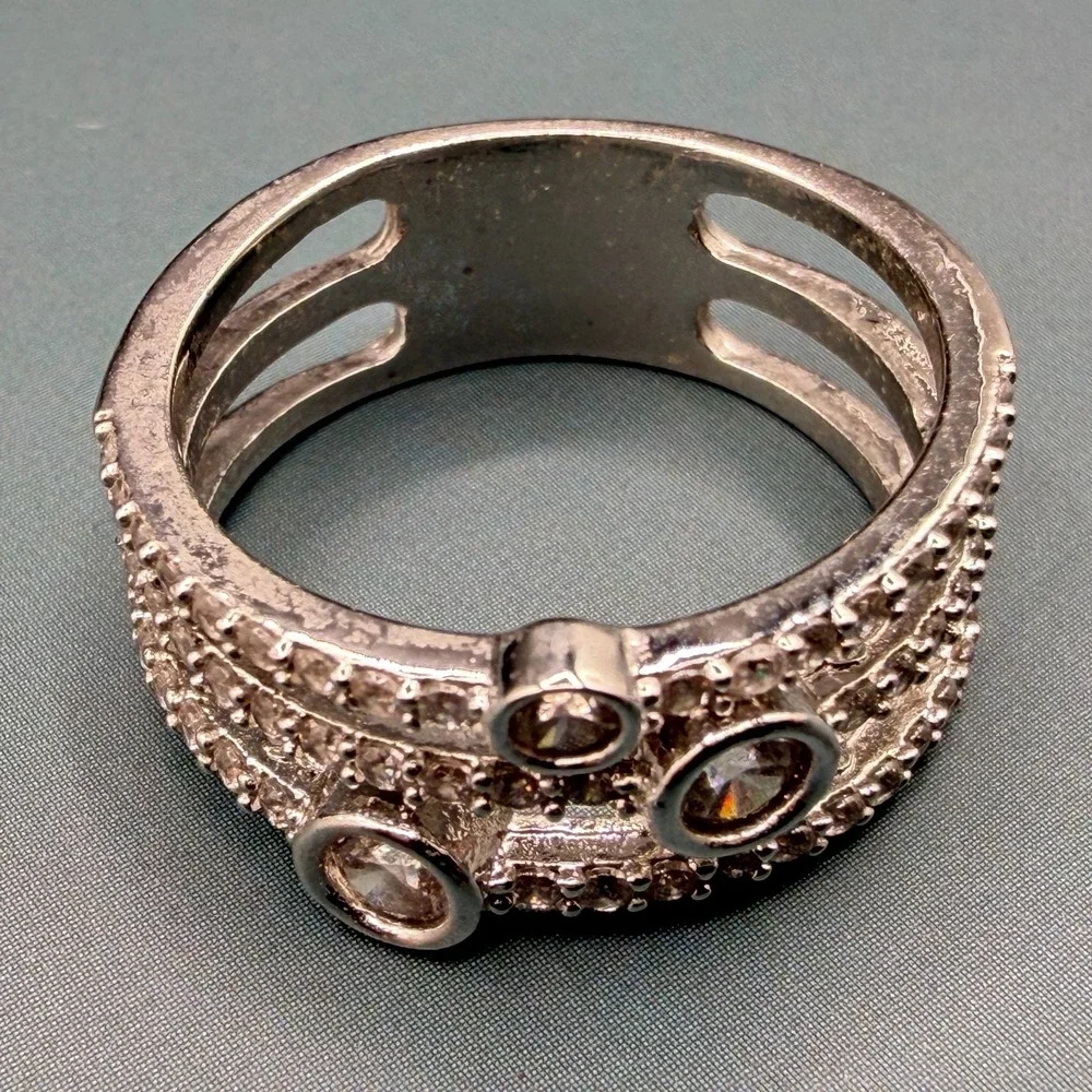 N/A bold silver